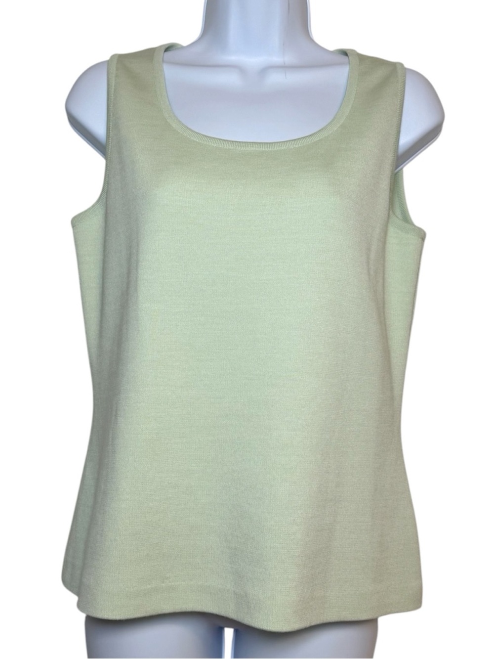 St. John Light Pale Green Wool Blend Knit Tank Top Size Small Sleeveless Shirt
